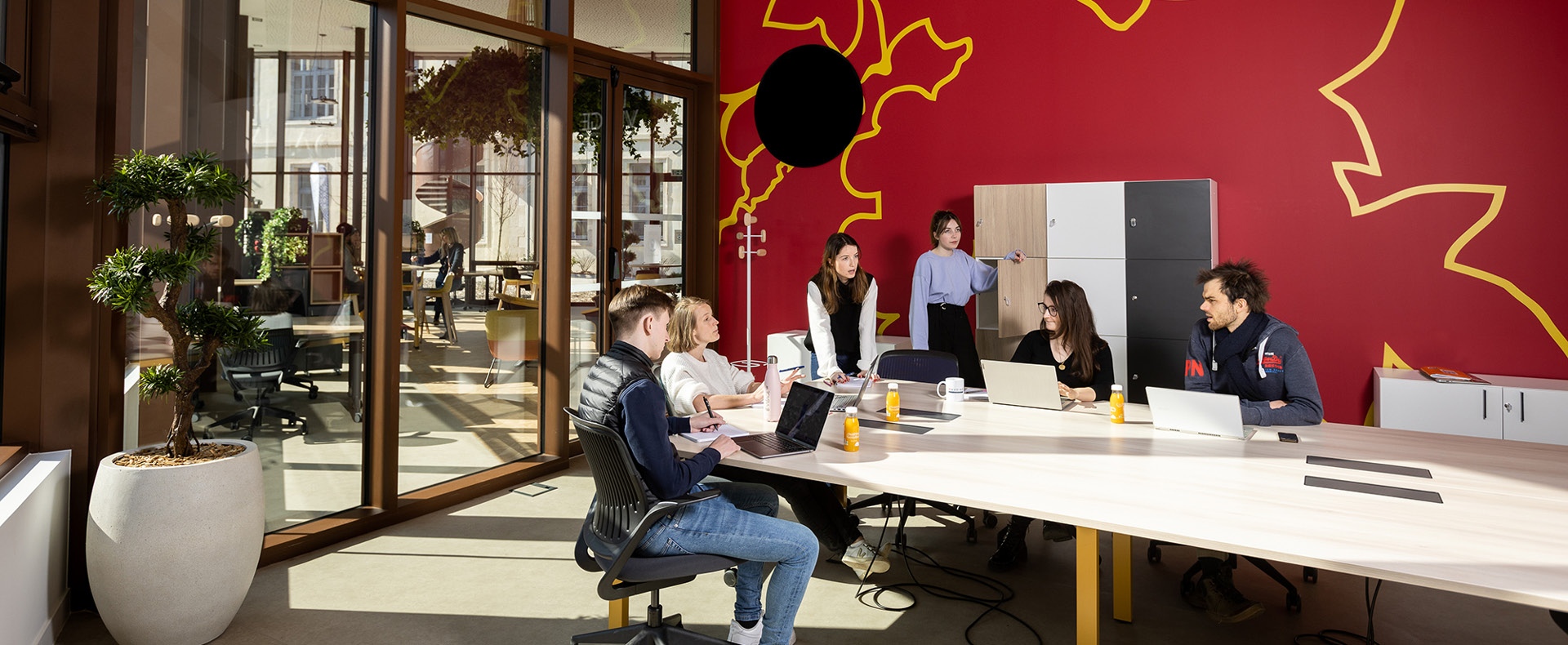 Header-Etudier-Travailler-ici